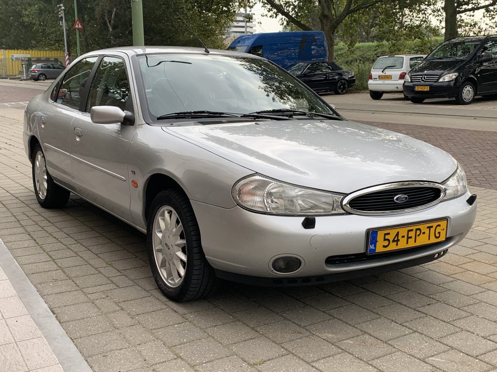 Ford mondeo 2 5